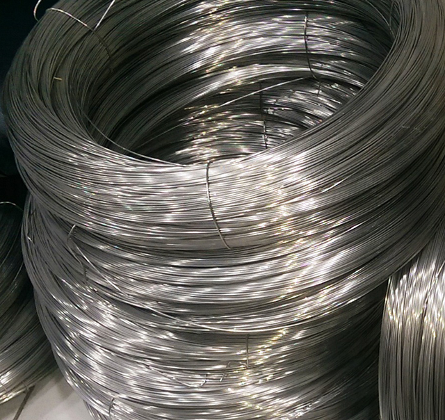 Binding wire roll